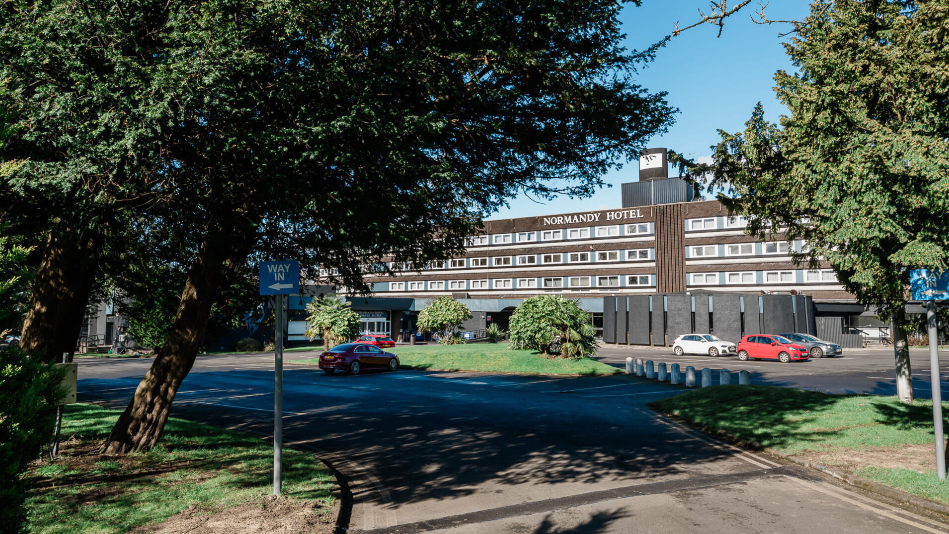 Exterior view of The Normandy Hotel in Renfrew, our official Glasgow Airport Stay Park and Fly partner hotel.